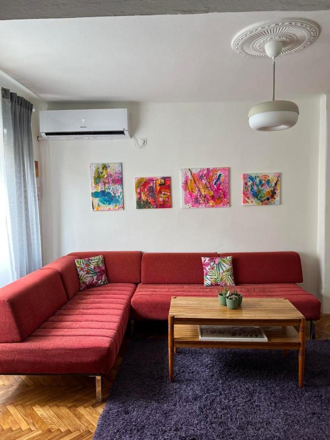 Queen Of The Arts Apartman Belgrade